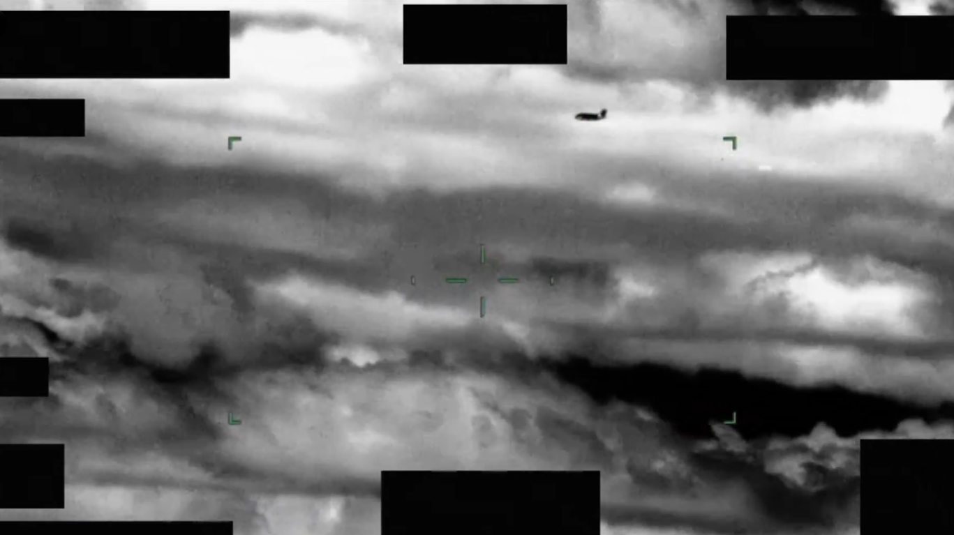 EUA liberam novos vídeos de OVNIs com objetos misteriosos e casos ligados às missões Apollo